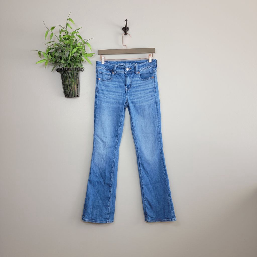 American Eagle Kick Boot Bootcut Jeans Mid Rise Medium Blue Wash Flare AE 4